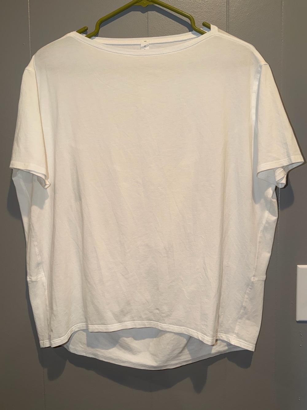 Lululemon Relaxed-Fit Boatneck T-Shirt in White - Size 4